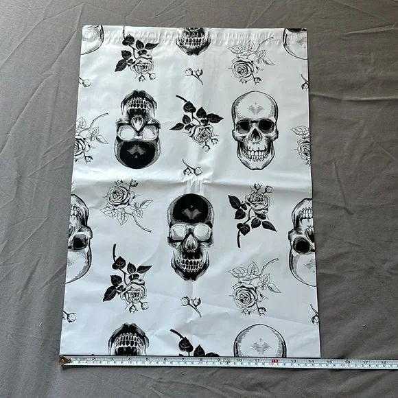 Halloween poly mailers bundle of 15 - plus mystery thank you cards & stickers - Picture 2 of 8